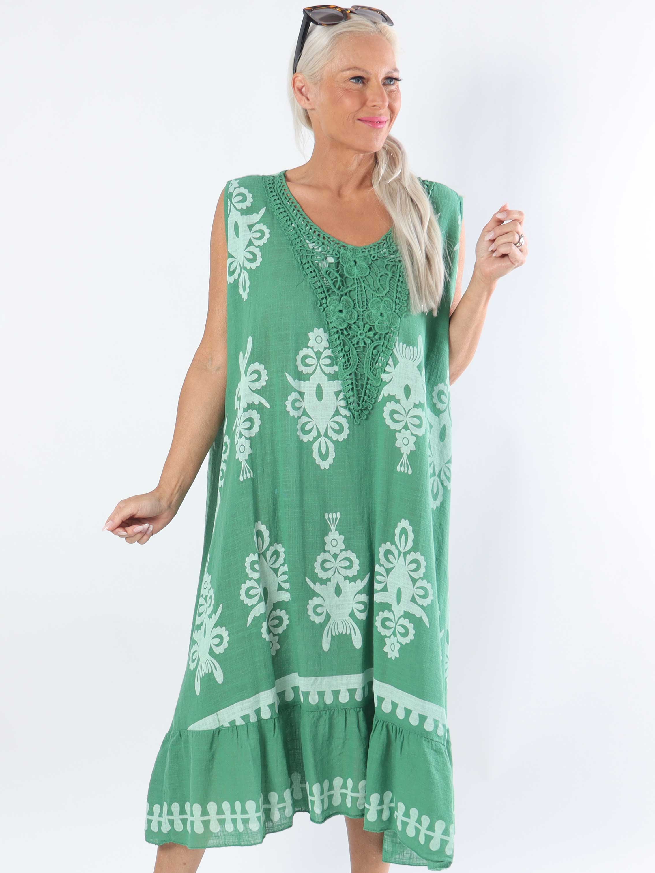 Tanzania - Vacker bomullsklänning i linne-liknande tyg i plus size